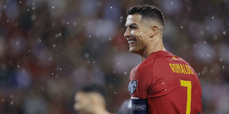 Fan Real phản ứng thế nào khi Ronaldo rời đi