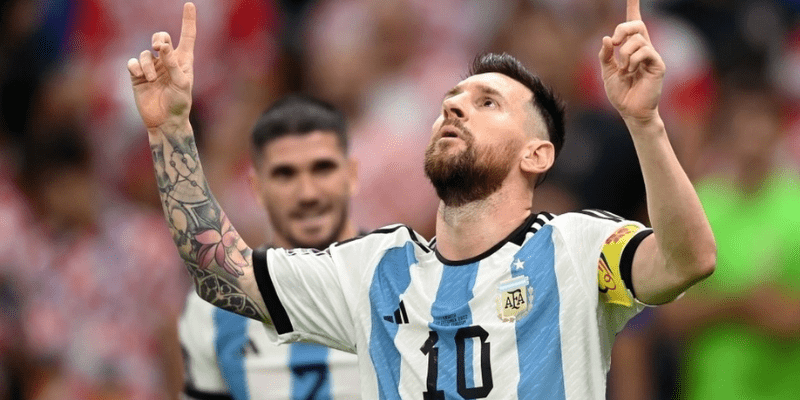 Nguồn gốc biệt danh M10 của Messi