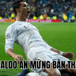 Ronaldo Ăn Mừng Bàn Thắng