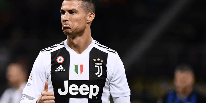 Tại sao Ronaldo quyết định gia nhập Juventus